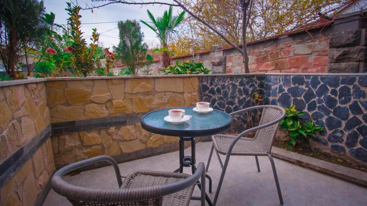 Wine Symphony Boutique Hotel Тбилиси Екстериор снимка