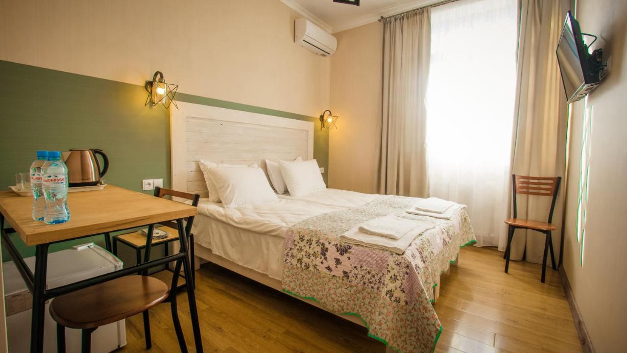 Wine Symphony Boutique Hotel Тбилиси Екстериор снимка